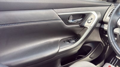 2016 Nissan Altima 2.5 SR