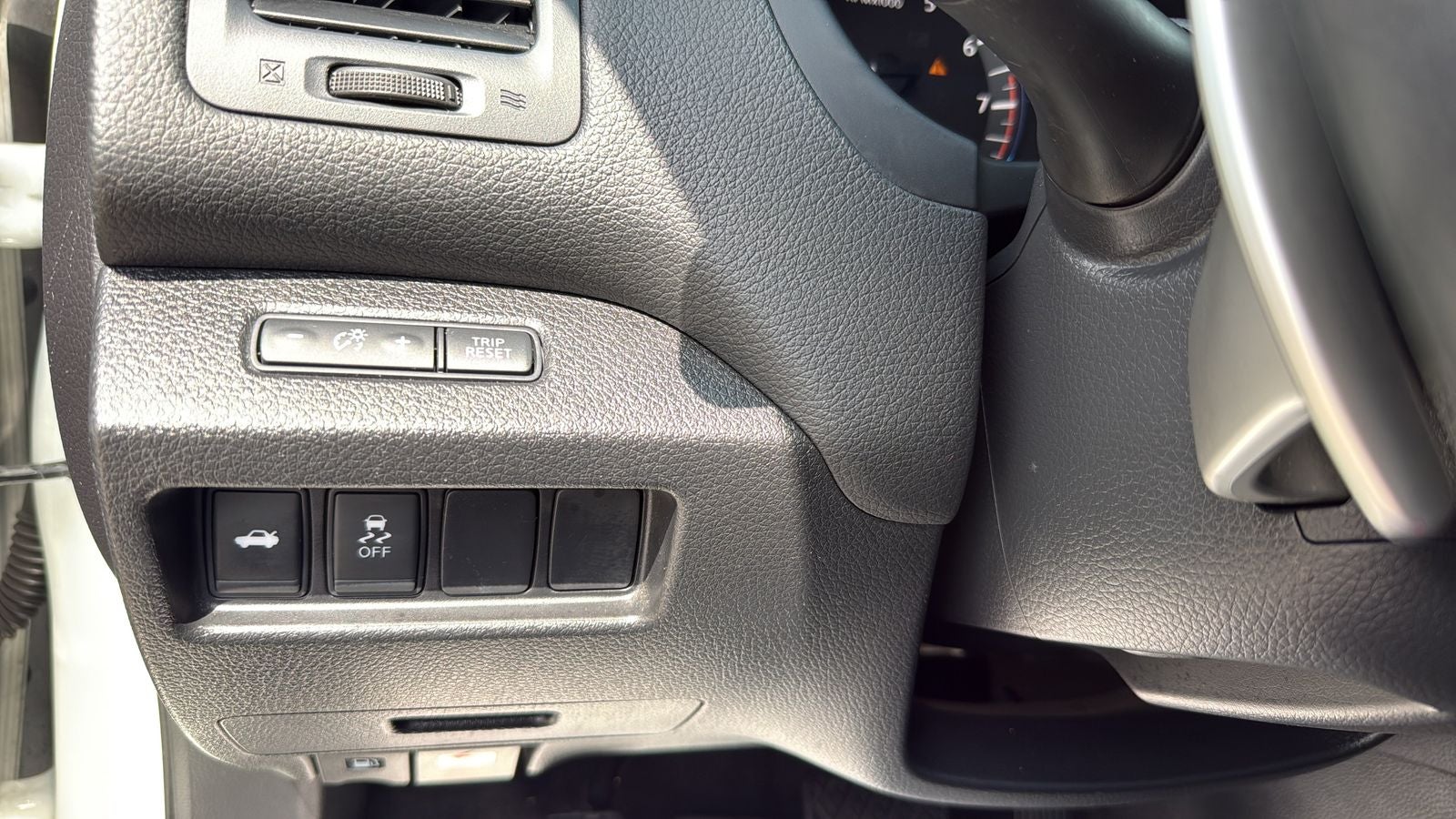 2016 Nissan Altima 2.5 SR
