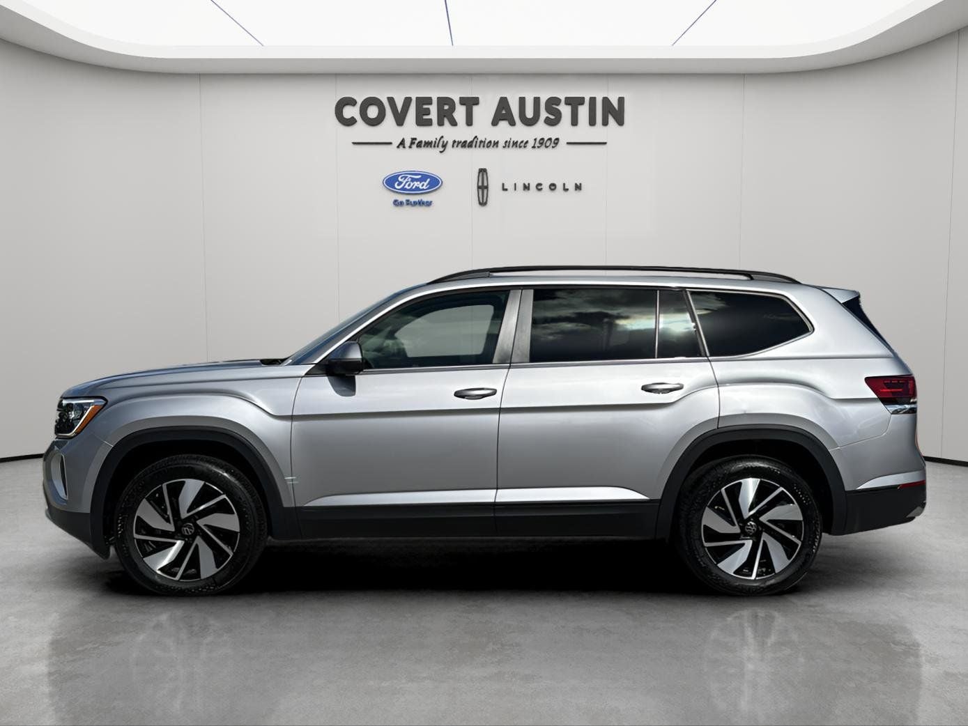 2025 Volkswagen Atlas 2.0T SE w/Technology