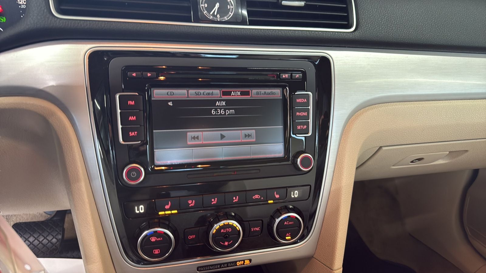 2012 Volkswagen Passat TDI SE
