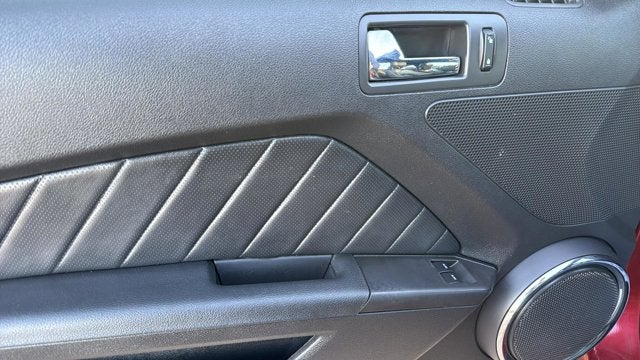 2012 Ford Mustang V6 Premium