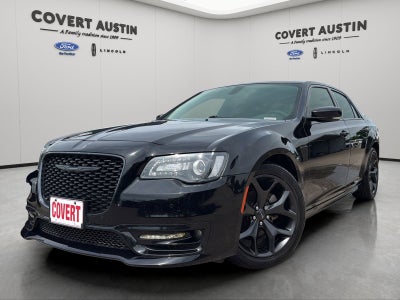 2023 Chrysler 300 Touring