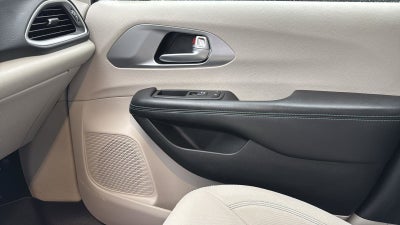 2018 Chrysler Pacifica Hybrid Touring Plus