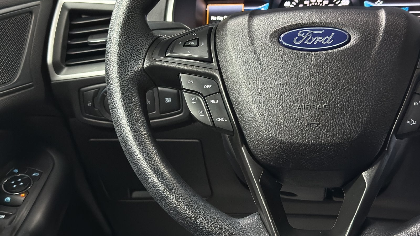 2021 Ford Edge SE
