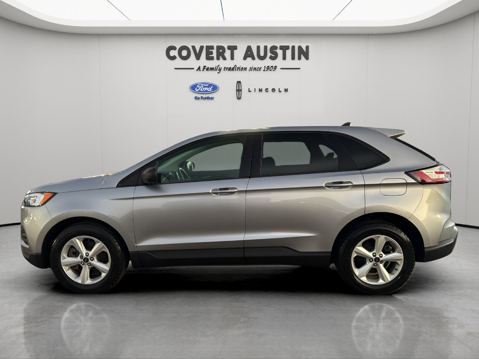 2021 Ford Edge SE