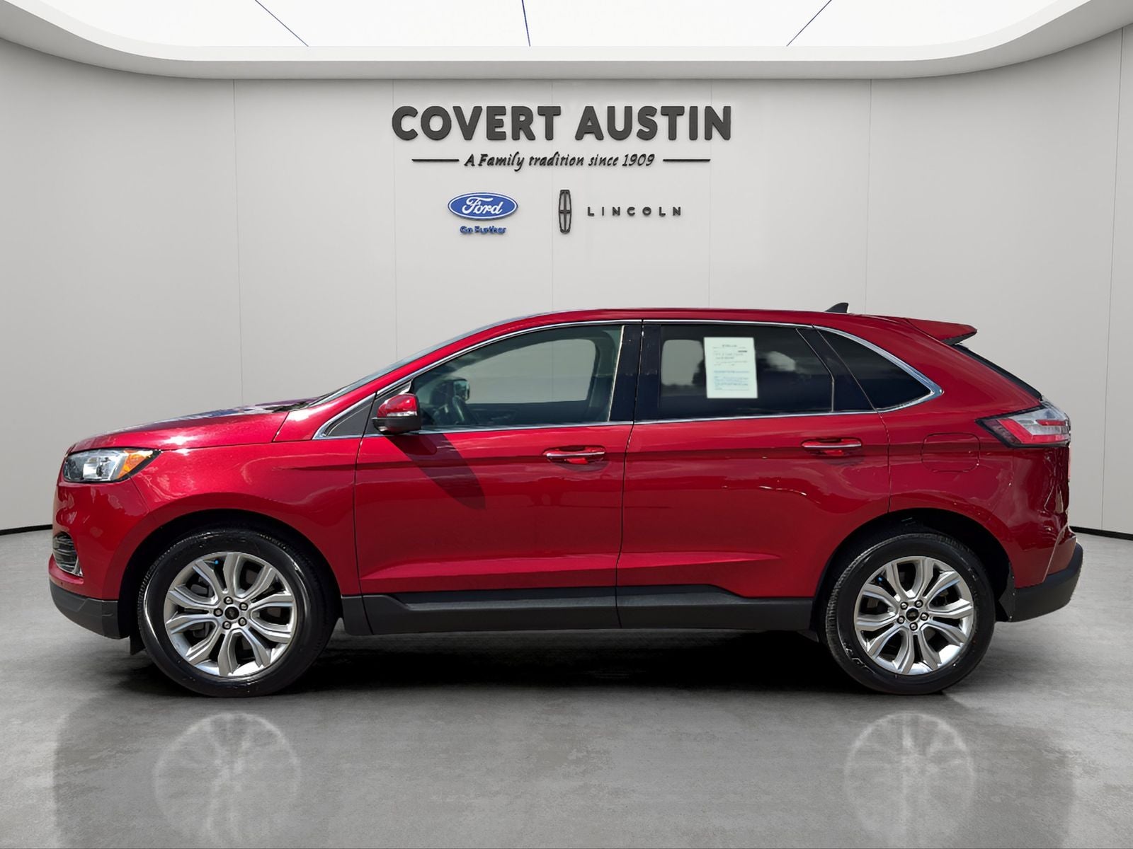 2023 Ford Edge Titanium