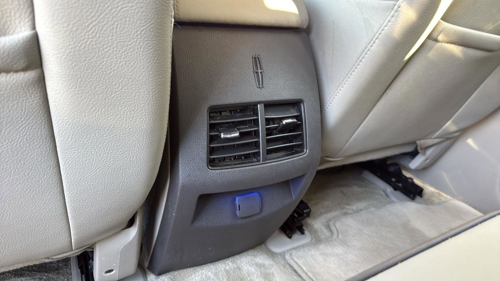 2015 Lincoln MKX Base