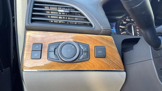 2015 Lincoln MKX Base