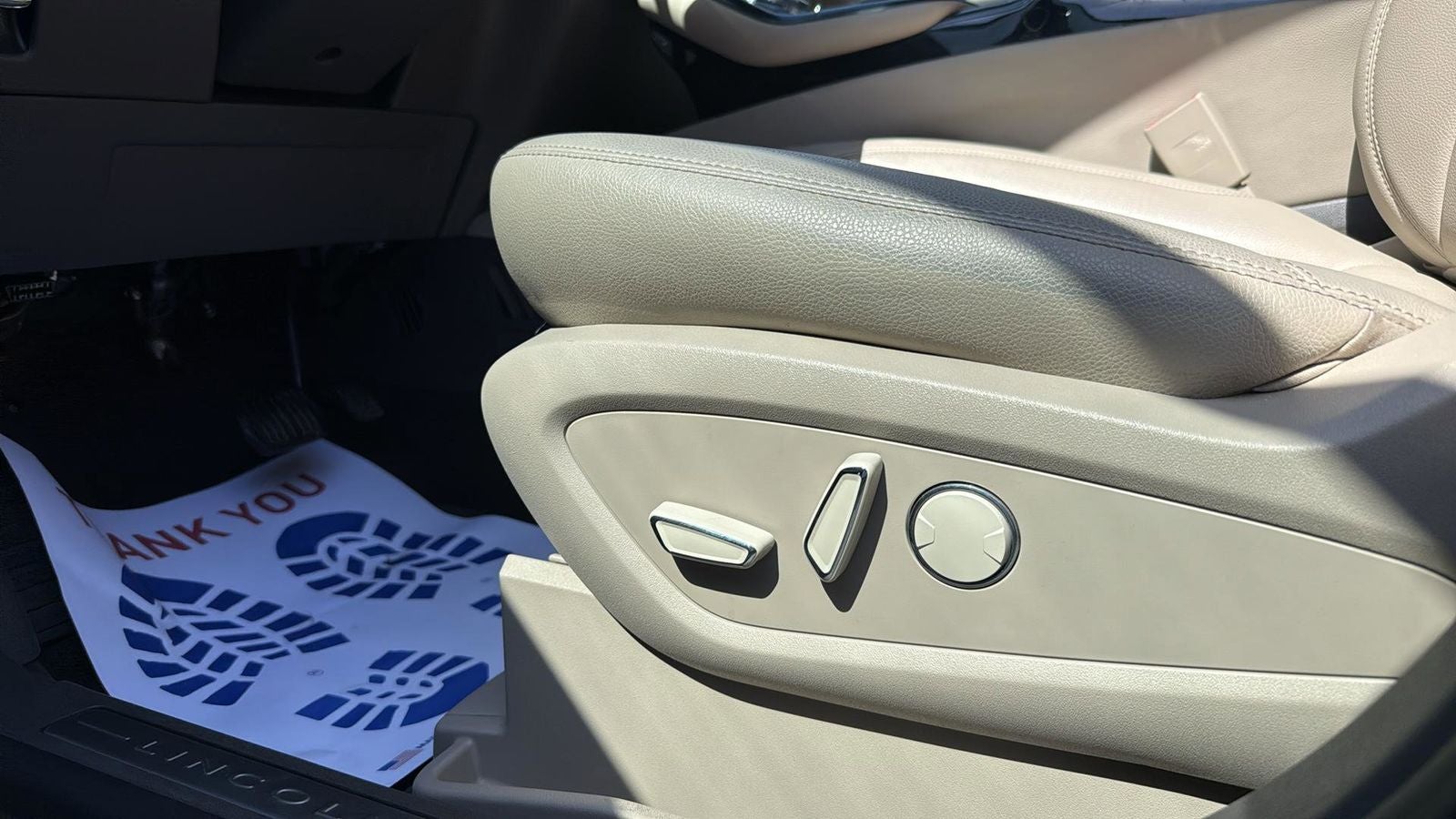 2022 Lincoln Nautilus Standard