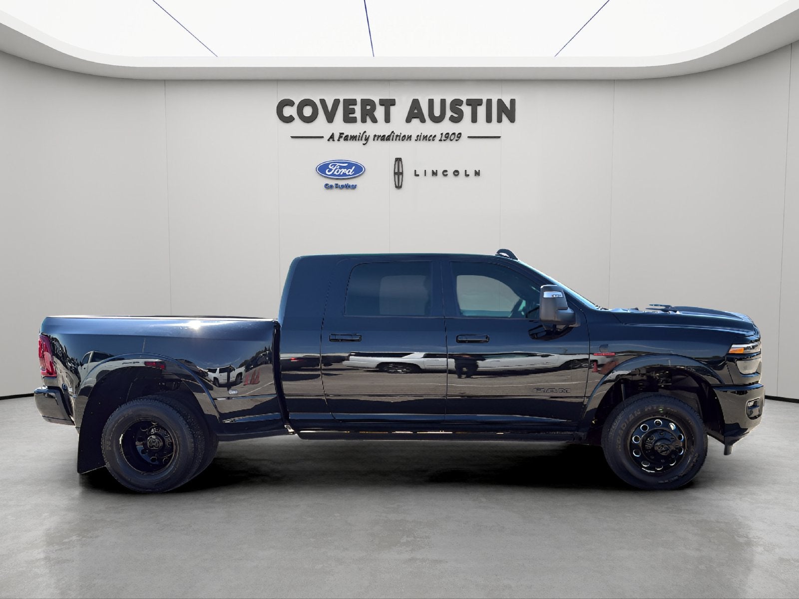 2026 RAM 3500 Limited