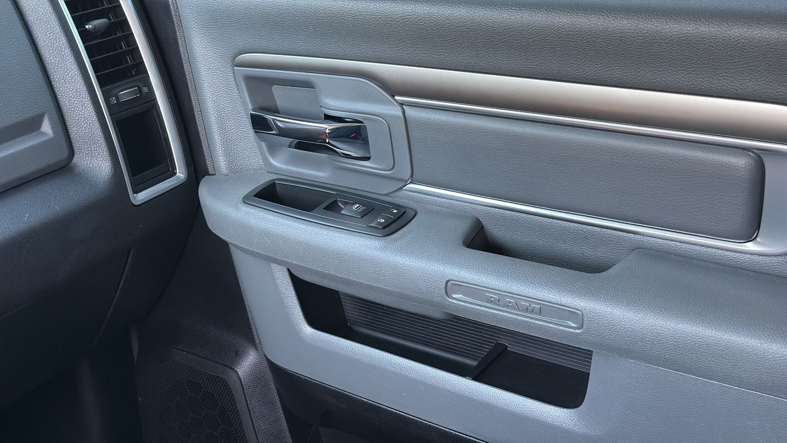 2016 RAM 2500 SLT