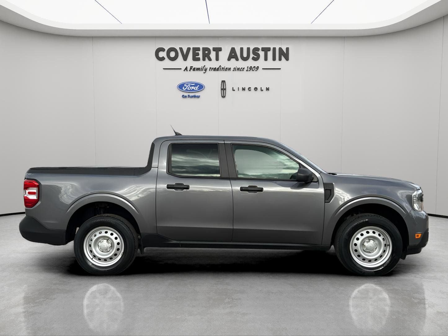 2023 Ford Maverick XL