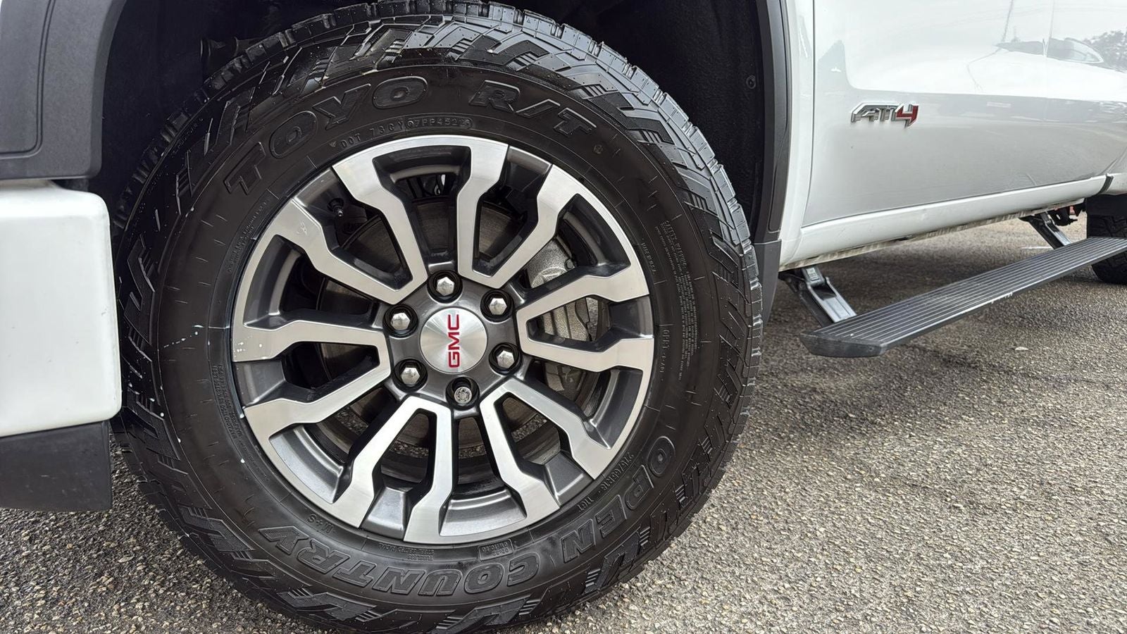 2021 GMC Sierra 1500 AT4