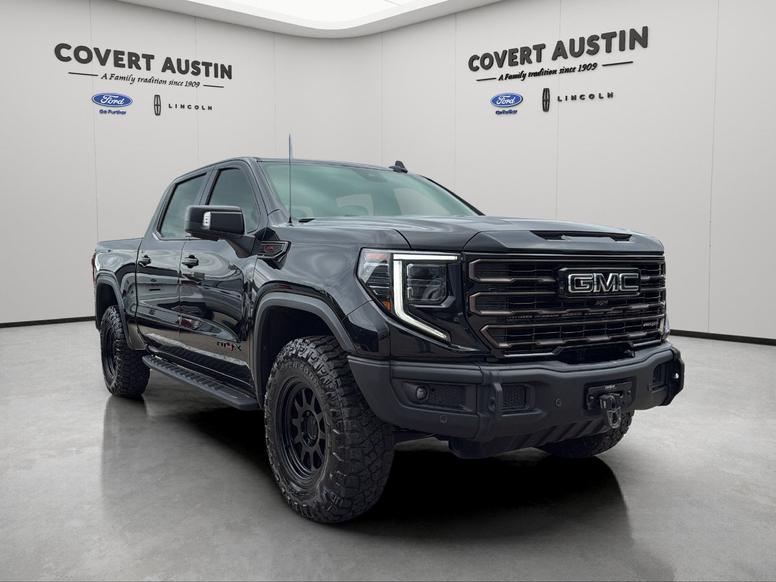 2024 GMC Sierra 1500 AT4X