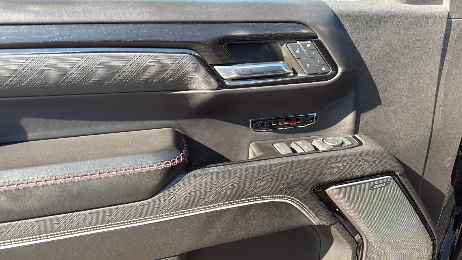 2023 GMC Sierra 1500 AT4X