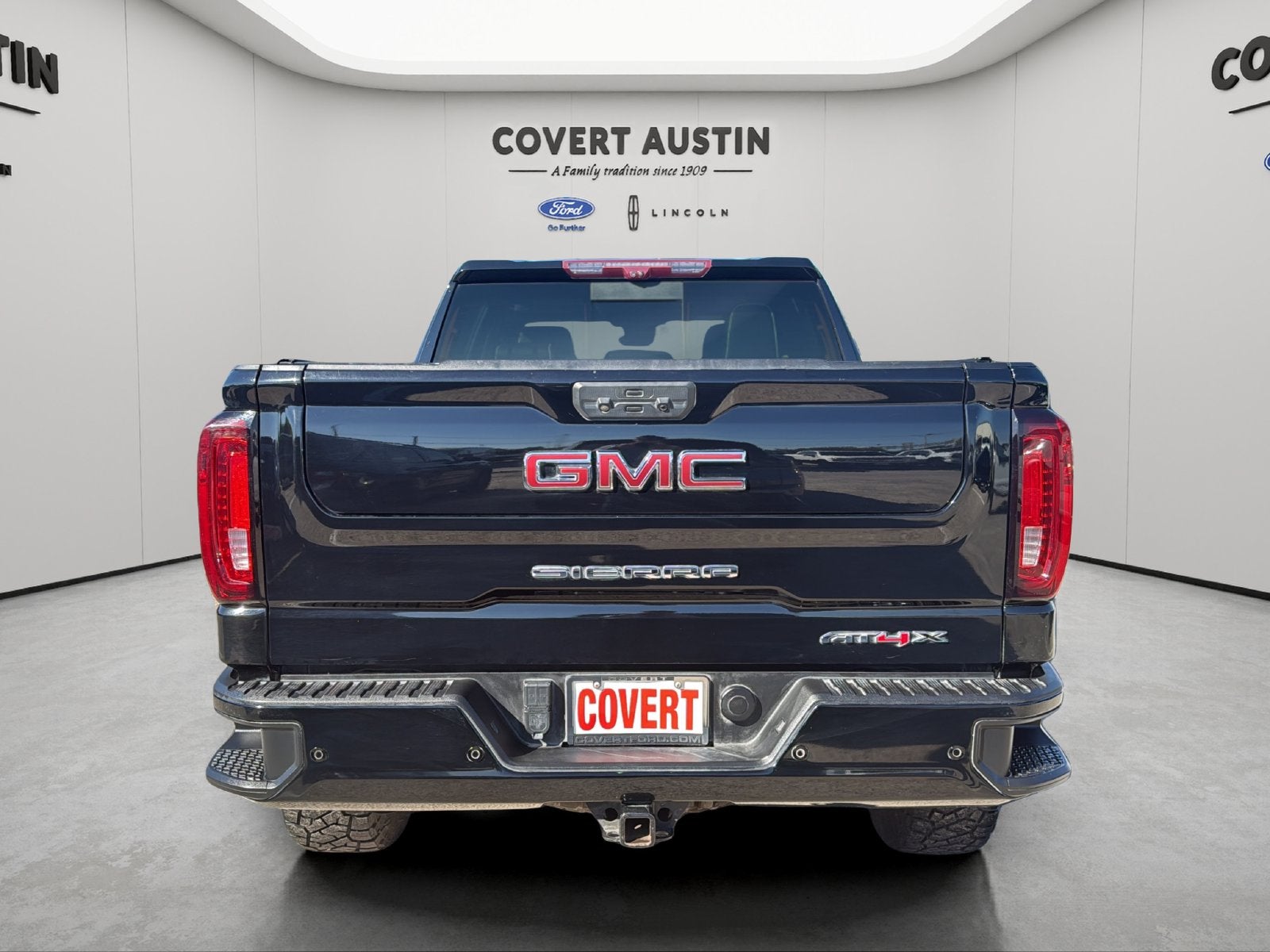 2023 GMC Sierra 1500 AT4X