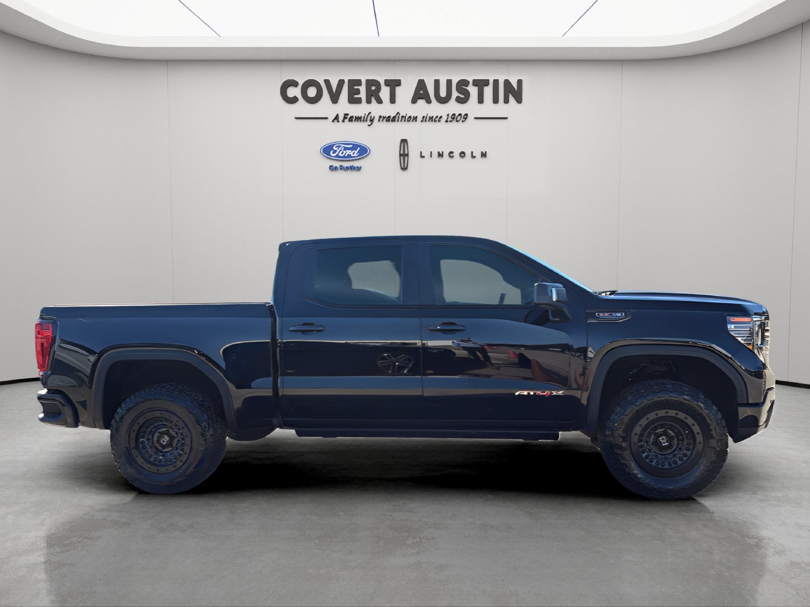 2023 GMC Sierra 1500 AT4X