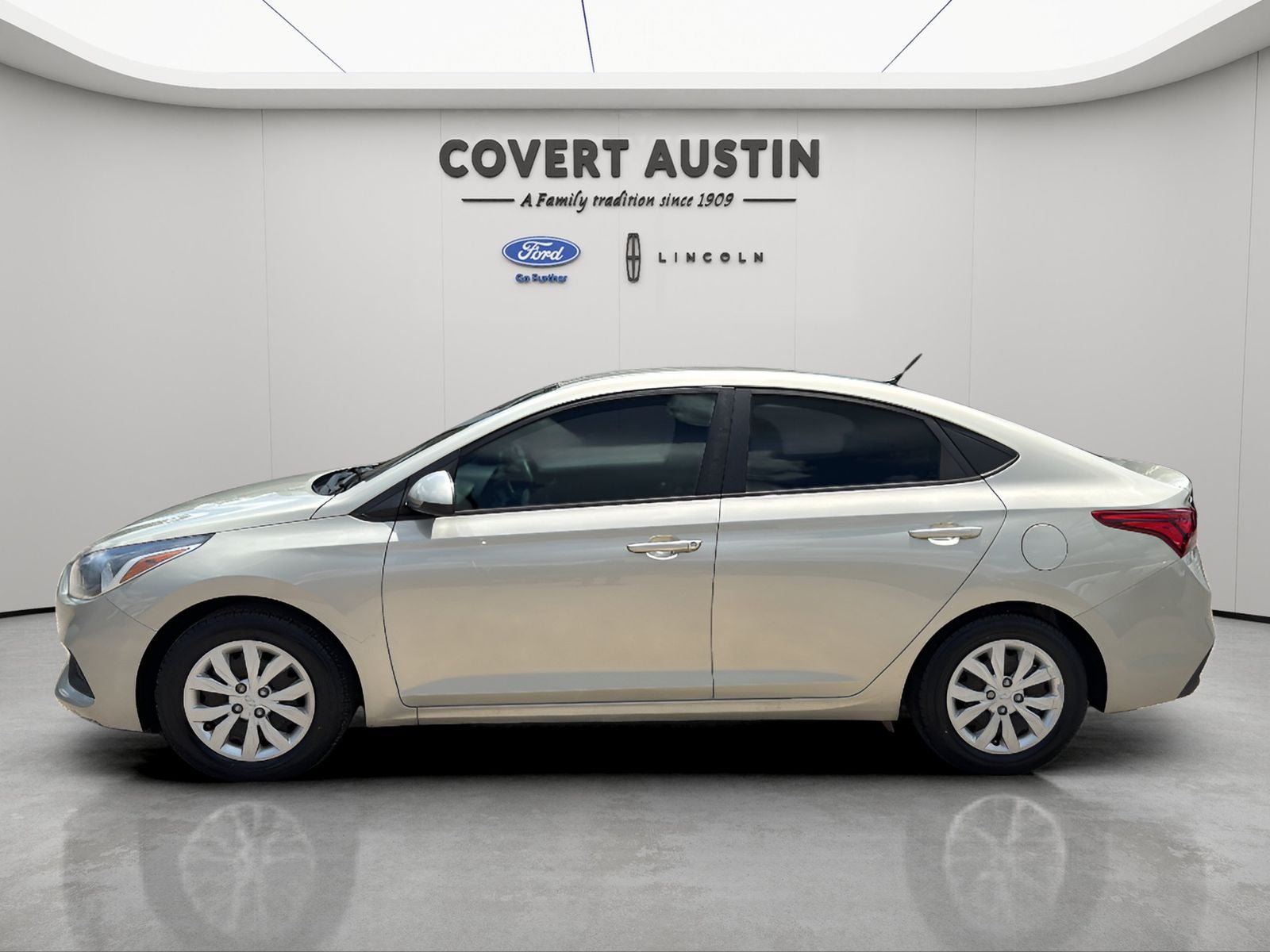 2020 Hyundai Accent SE