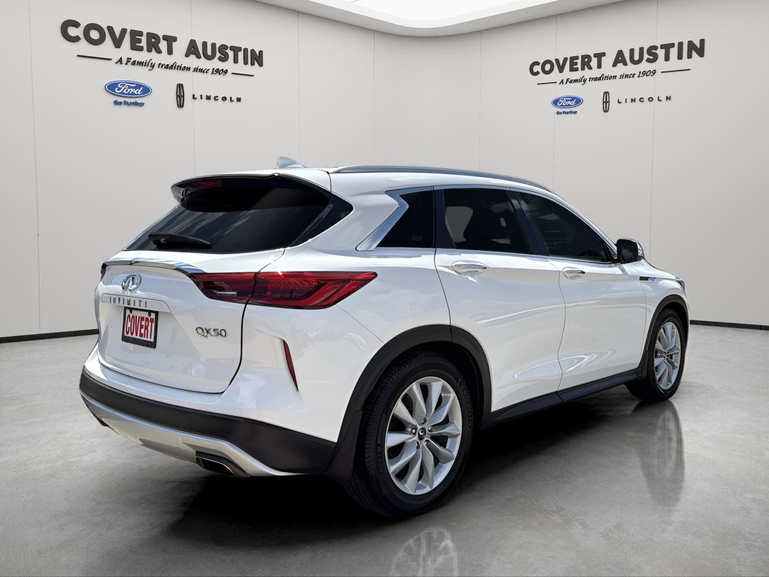 2019 INFINITI QX50 LUXE