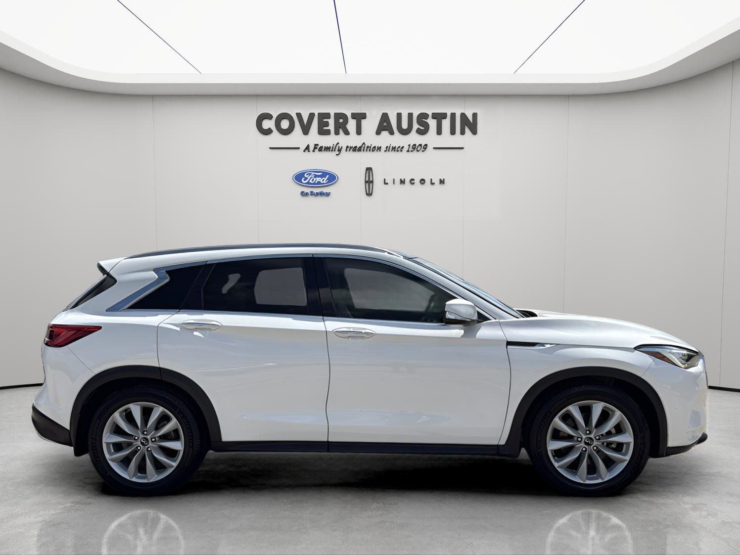 2019 INFINITI QX50 LUXE