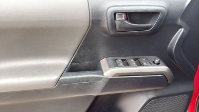 2019 Toyota Tacoma SR5 V6