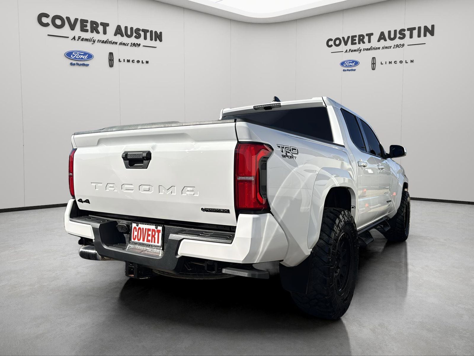 2024 Toyota Tacoma Hybrid TRD Sport