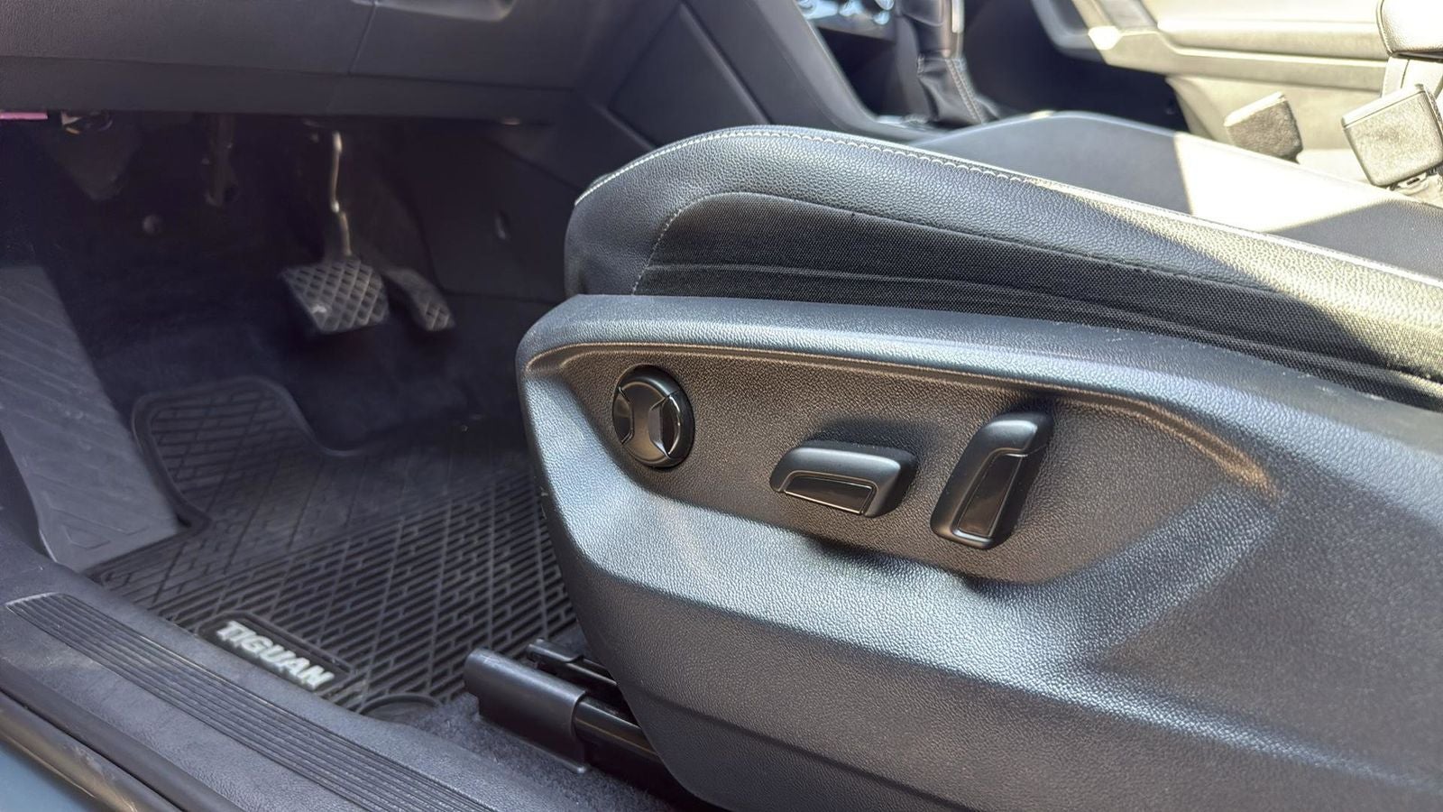 2021 Volkswagen Tiguan 2.0T SEL