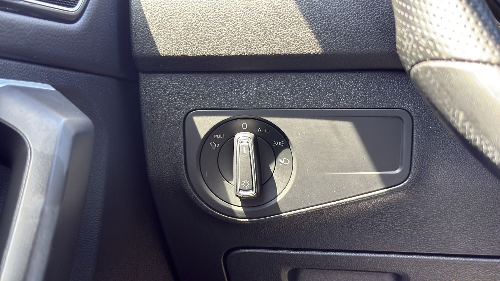 2024 Volkswagen Tiguan 2.0T SEL R-Line