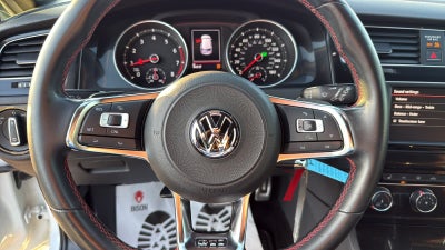 2017 Volkswagen Golf GTI S