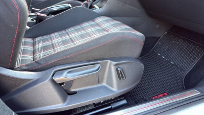 2017 Volkswagen Golf GTI S