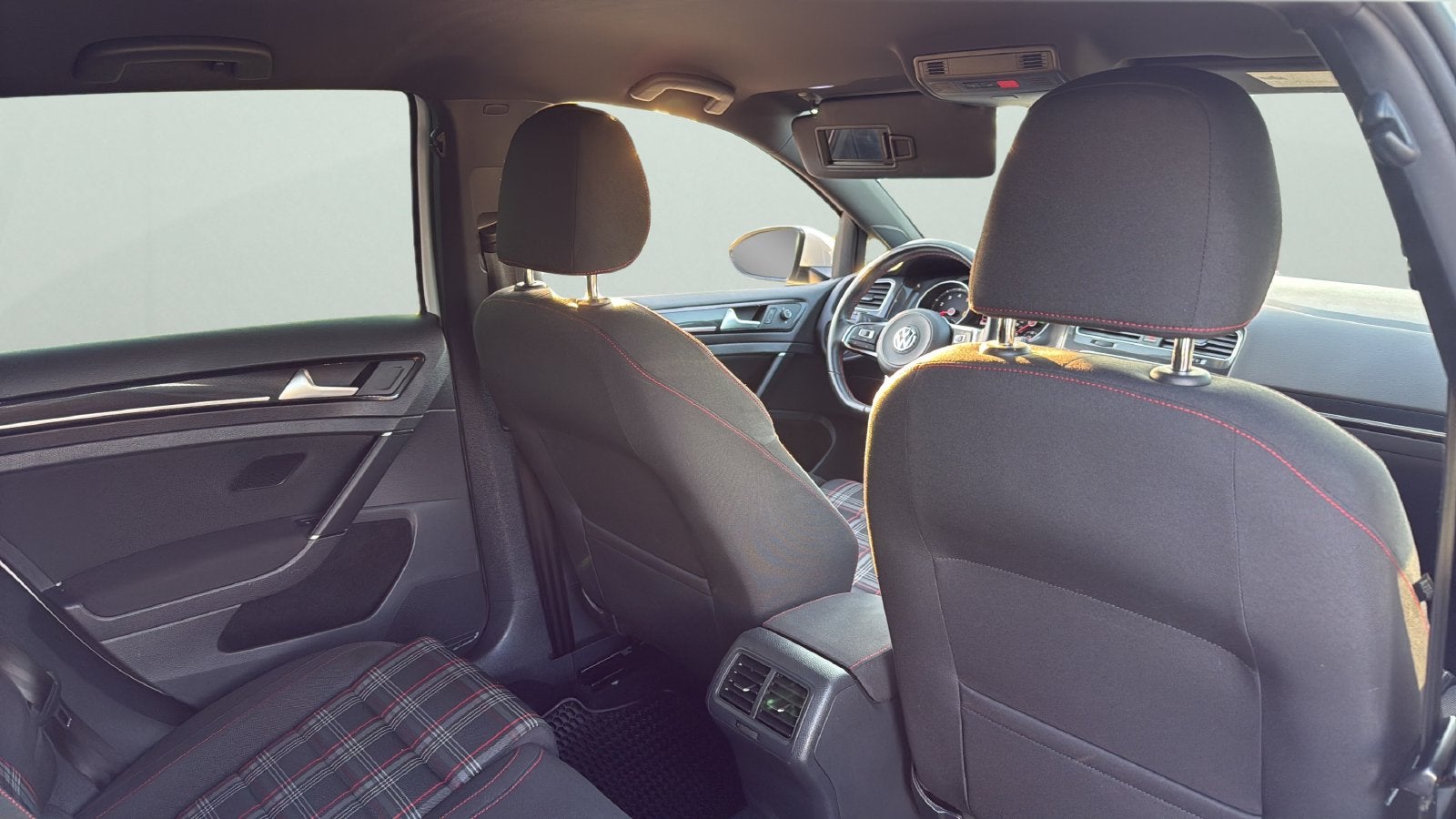 2017 Volkswagen Golf GTI S