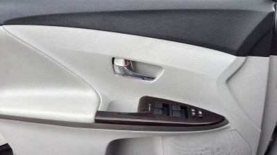 2012 Toyota Venza LE