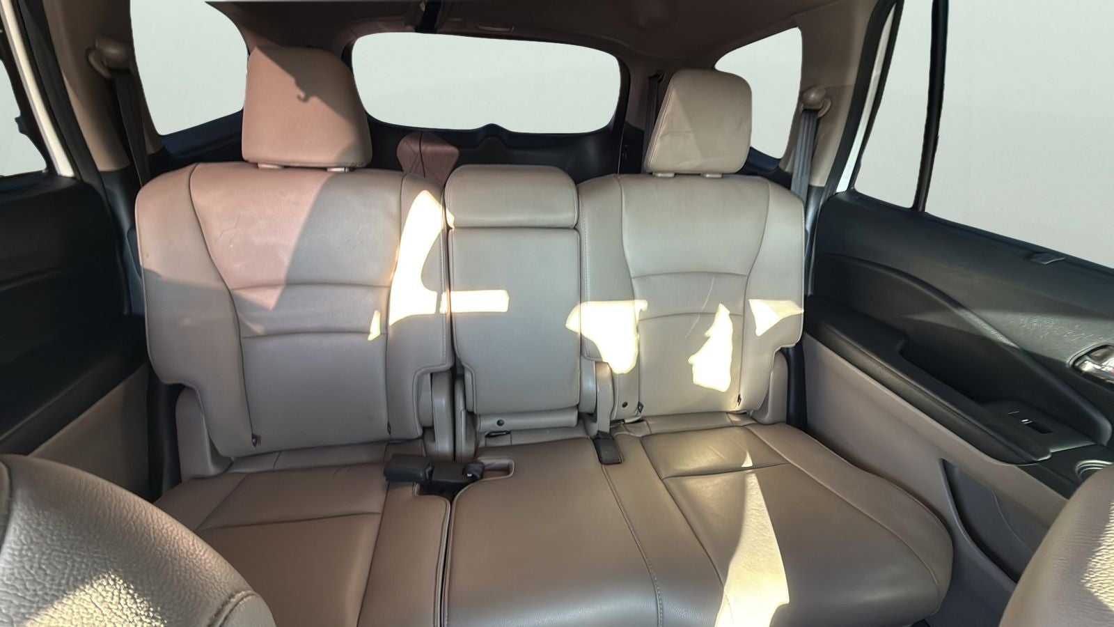 2016 Honda Pilot EX-L w/Rear Entertainment System