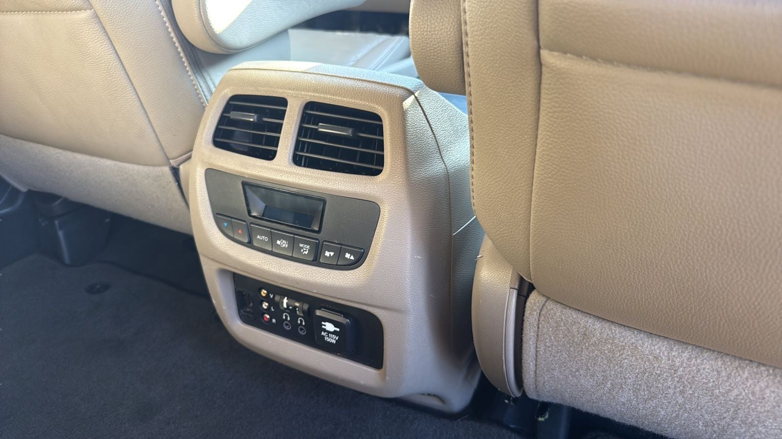 2016 Honda Pilot EX-L w/Rear Entertainment System
