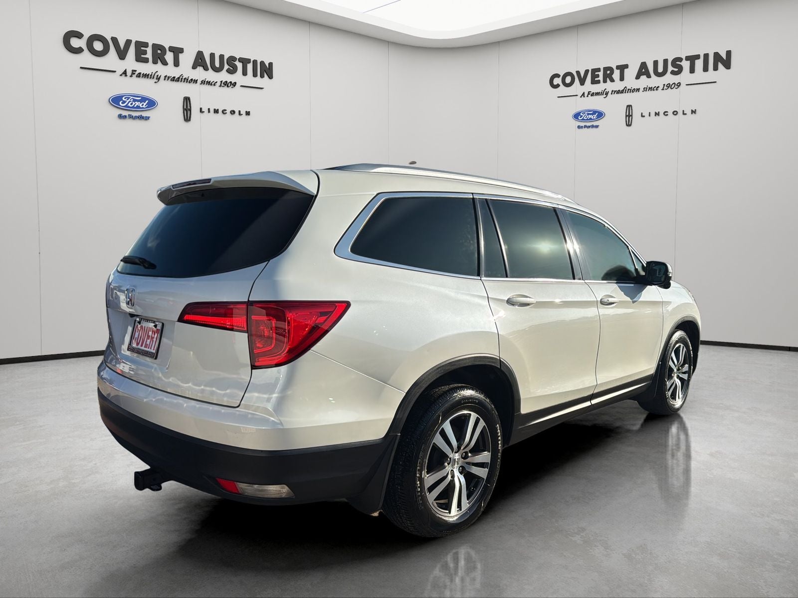 2016 Honda Pilot EX-L w/Rear Entertainment System