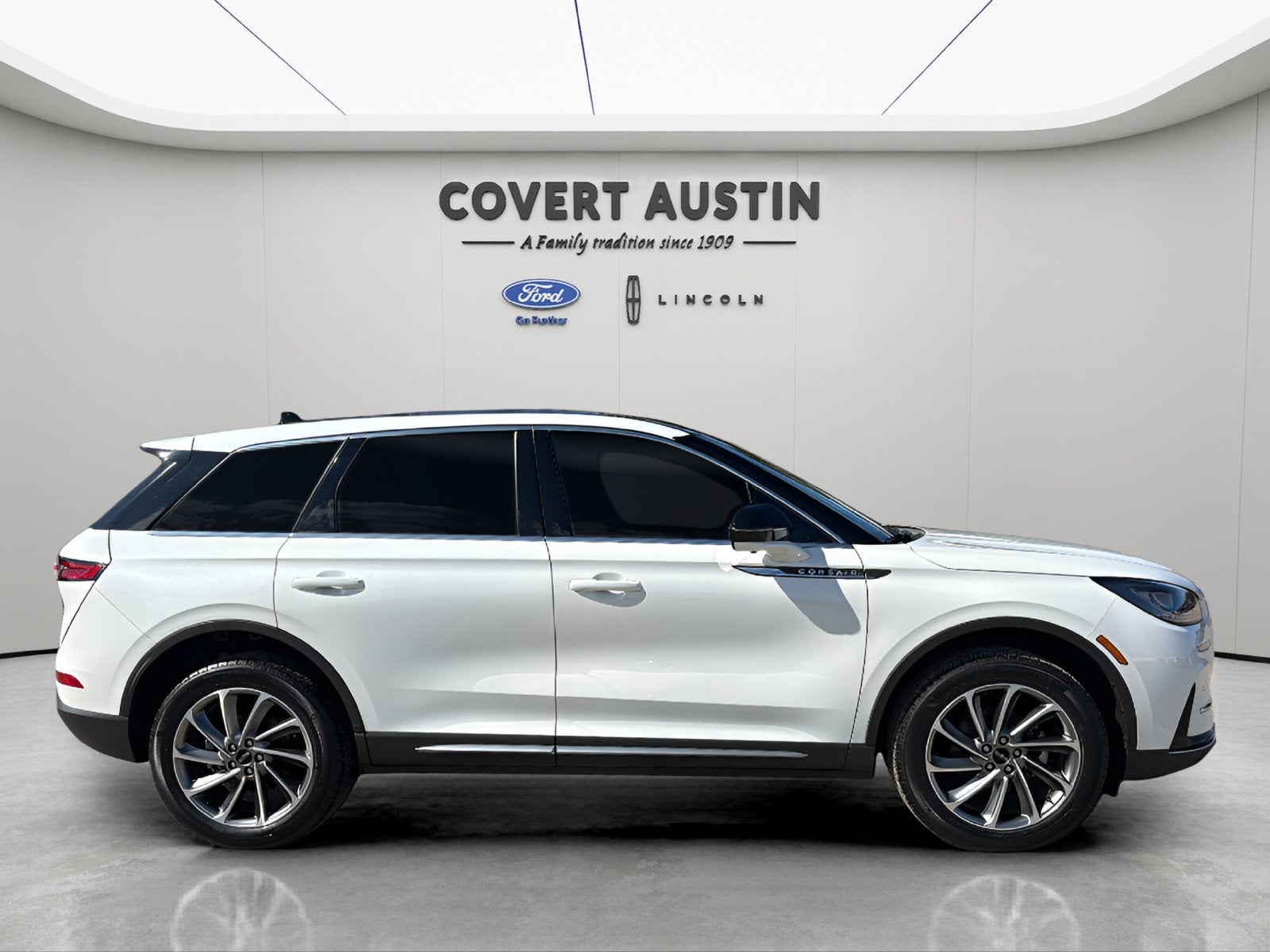 2024 Lincoln Corsair Premiere