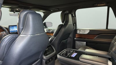 2022 Lincoln Navigator Black Label