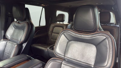 2022 Lincoln Navigator Black Label