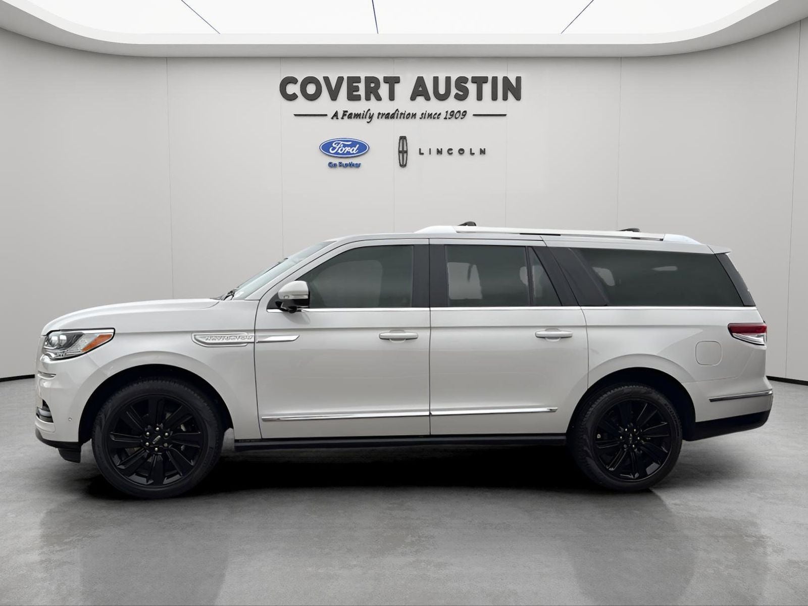 2024 Lincoln Navigator L Reserve