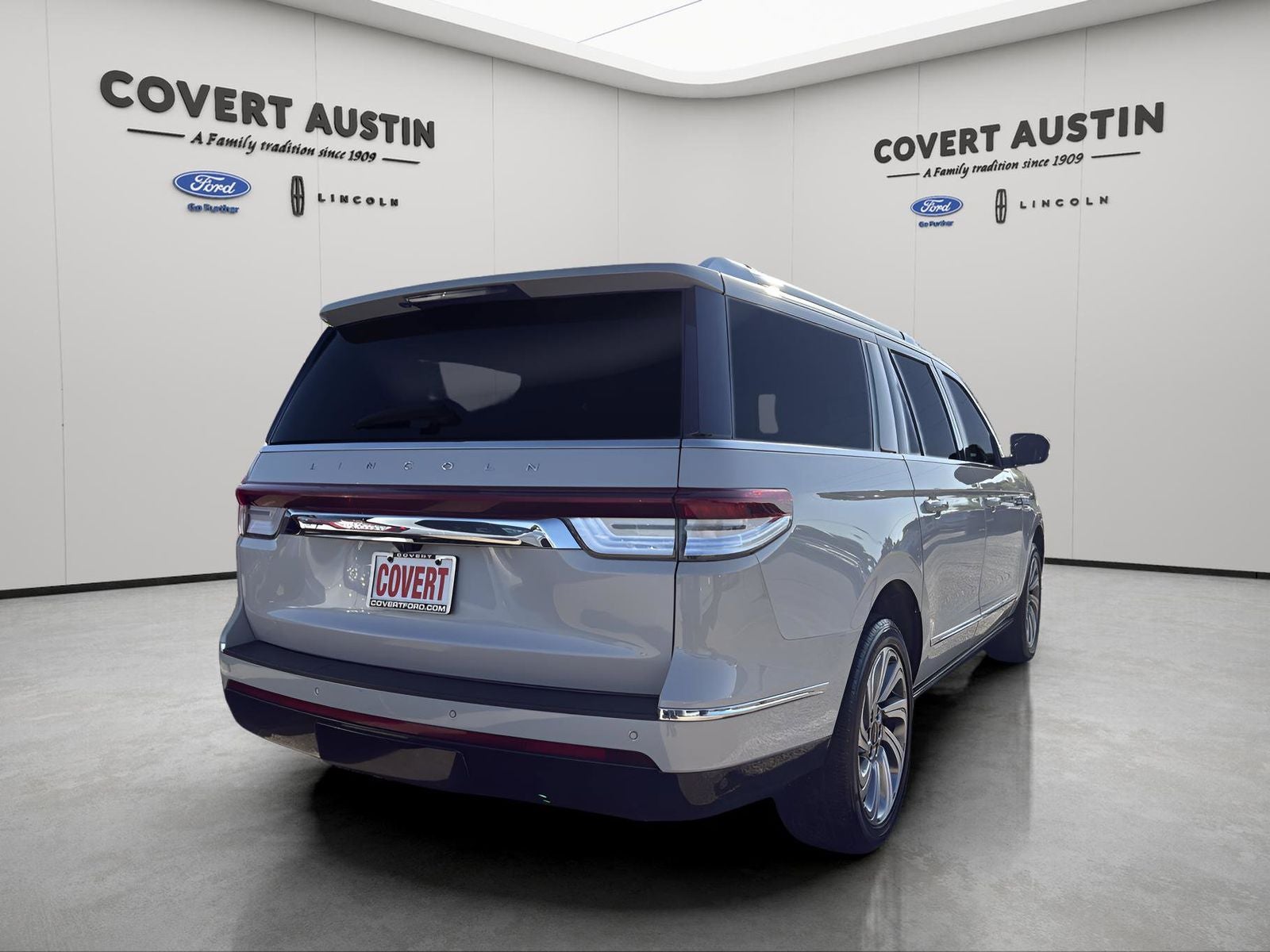 2023 Lincoln Navigator L Reserve