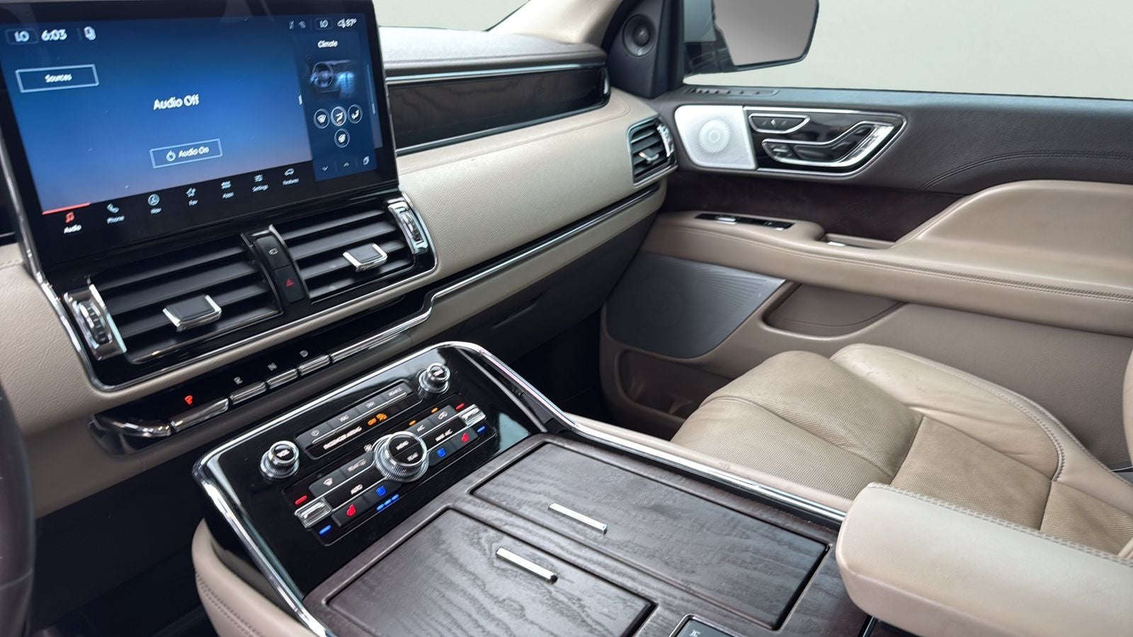 2023 Lincoln Navigator L Reserve