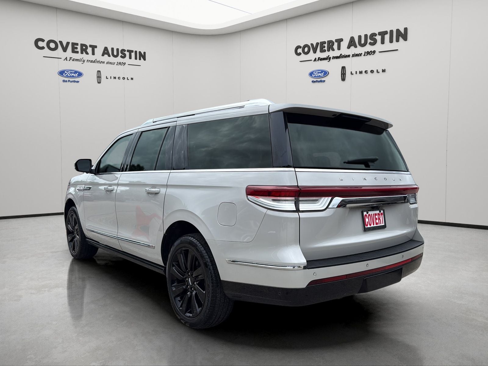 2023 Lincoln Navigator L Reserve