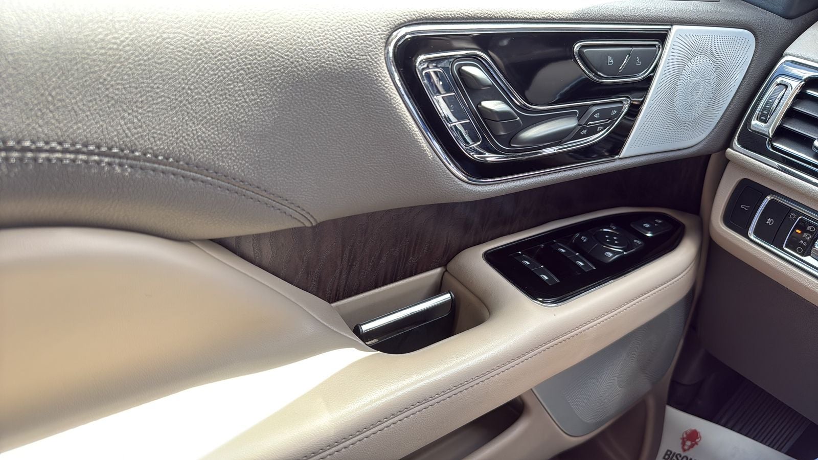 2022 Lincoln Navigator L Reserve