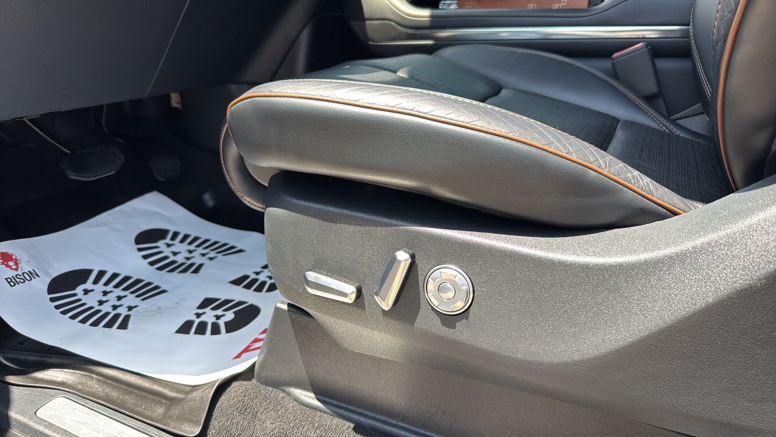2025 Lincoln Navigator L Black Label