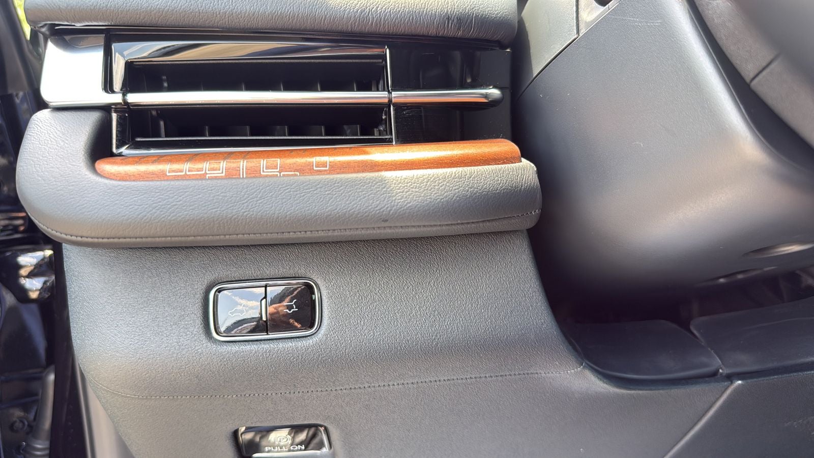 2025 Lincoln Navigator L Black Label