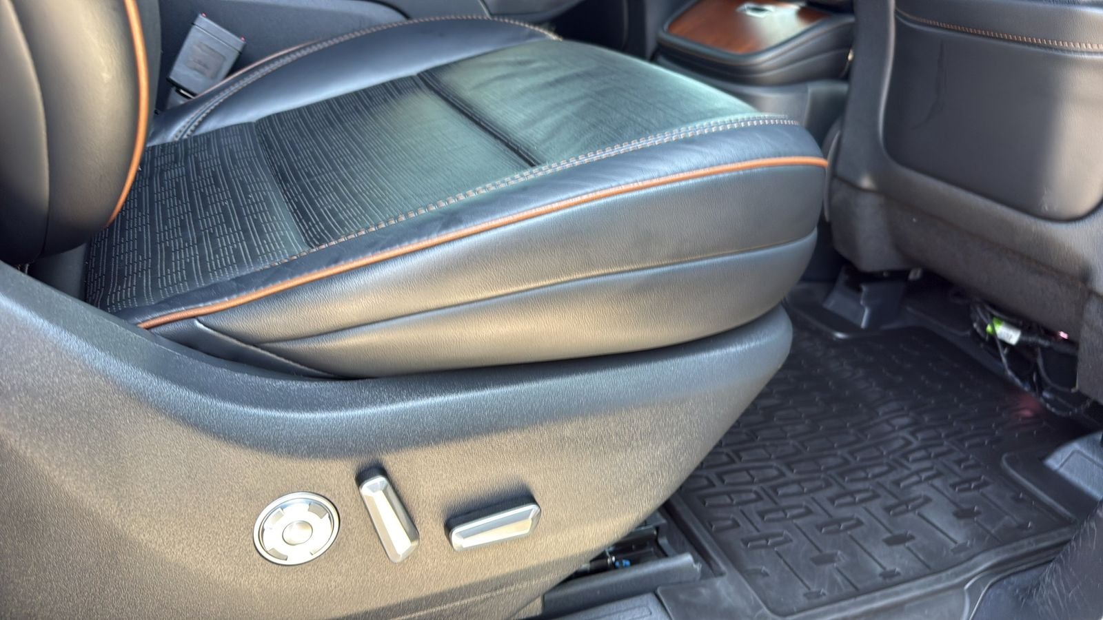 2025 Lincoln Navigator L Black Label