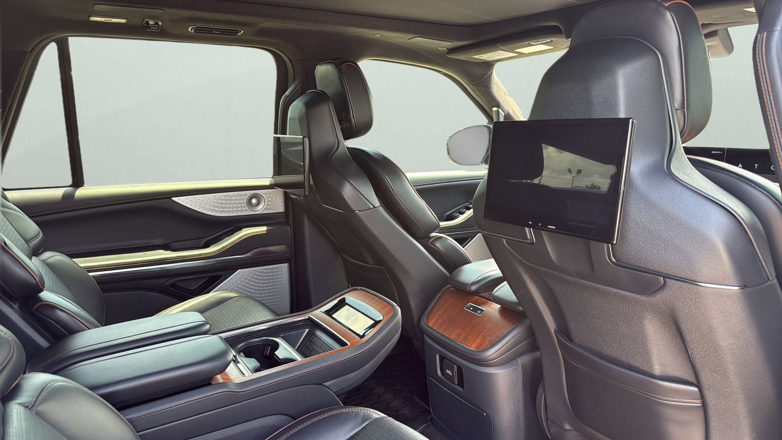 2025 Lincoln Navigator L Black Label