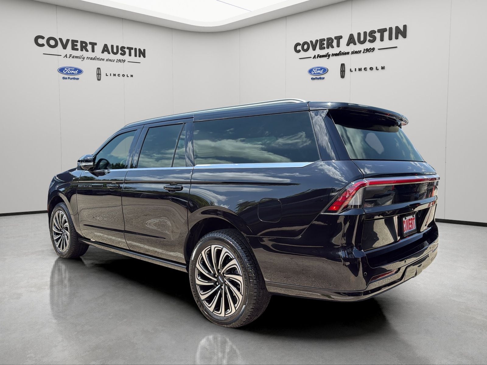 2025 Lincoln Navigator L Black Label