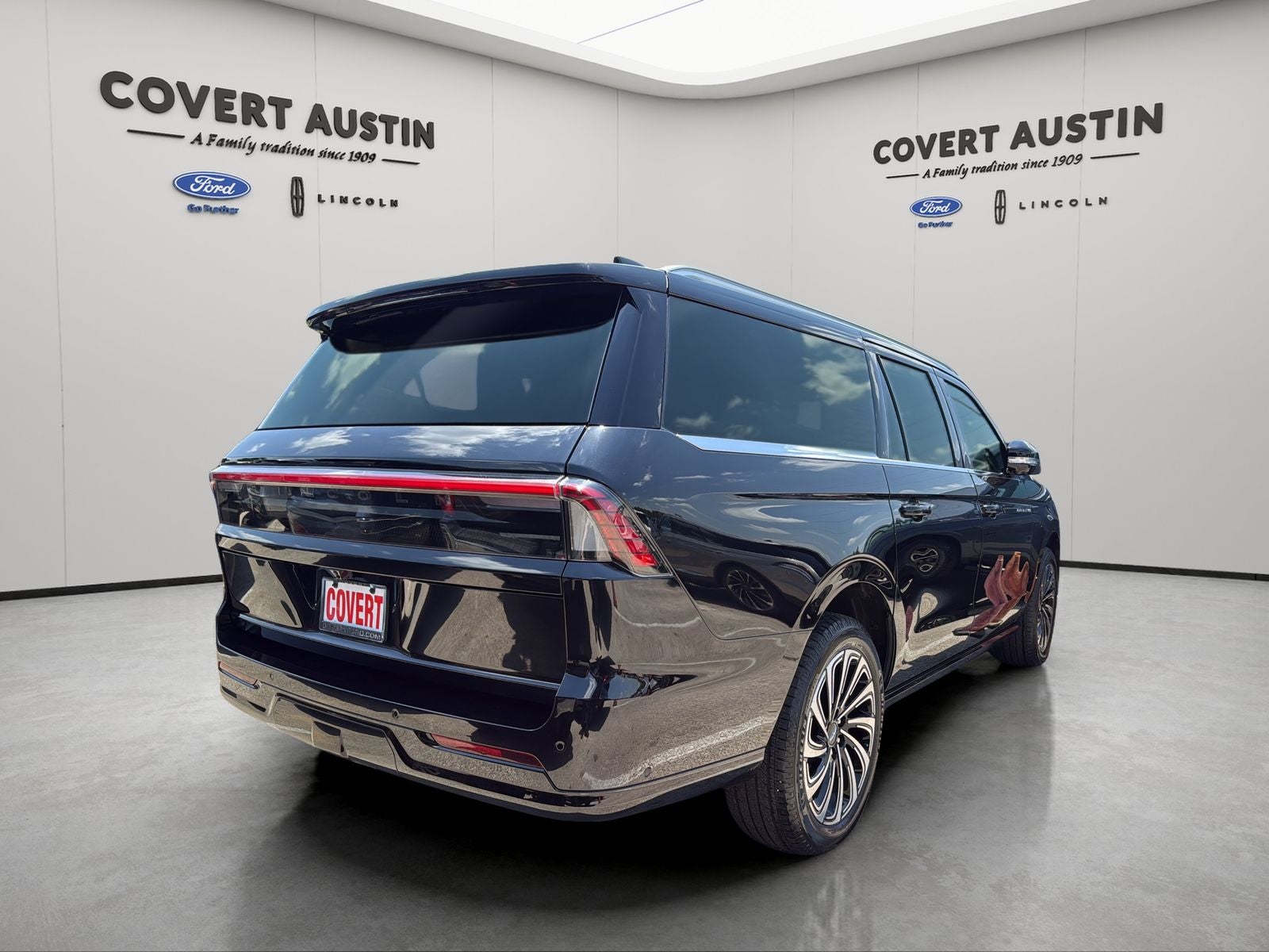 2025 Lincoln Navigator L Black Label