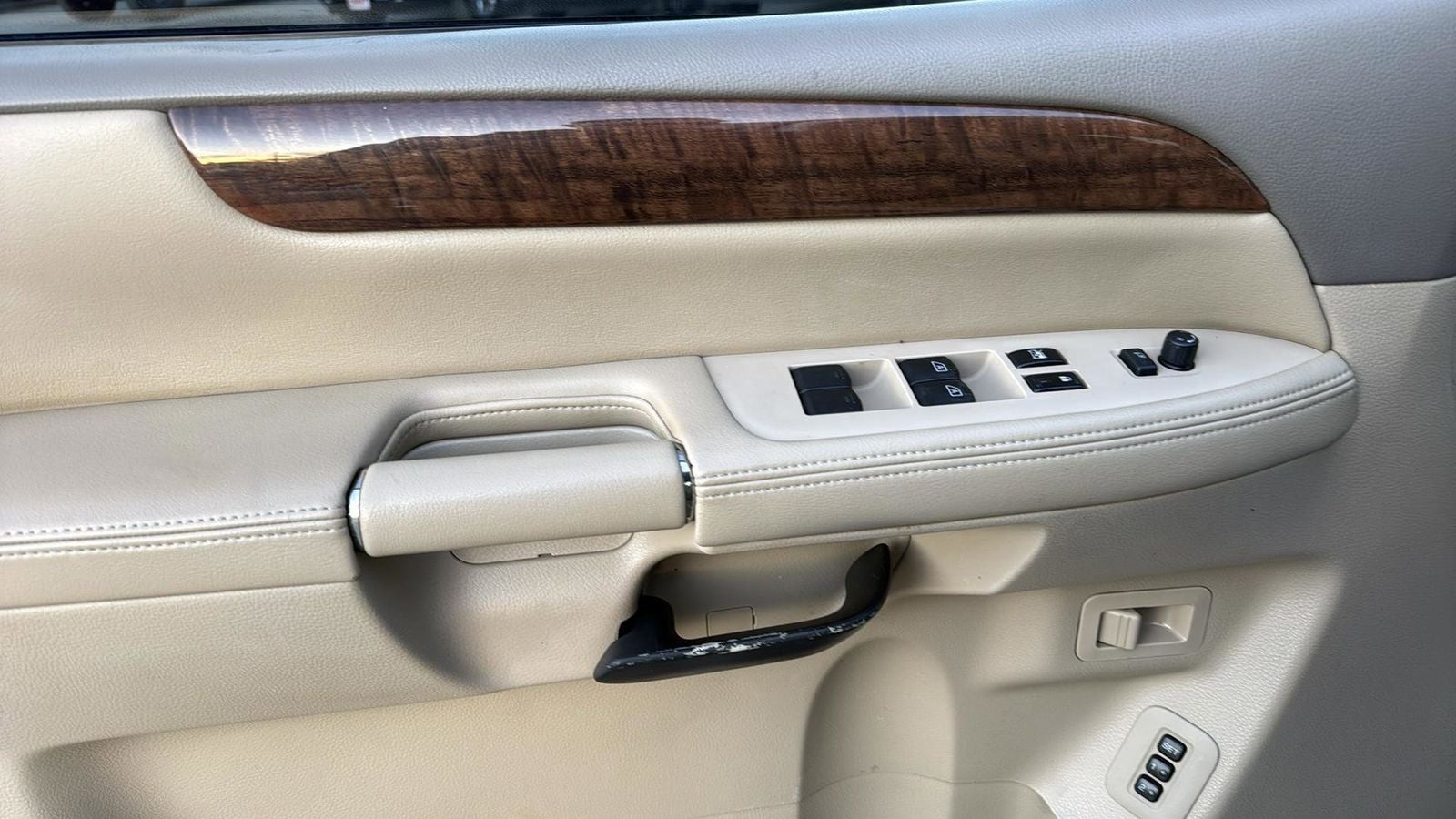 2014 Nissan Armada Platinum